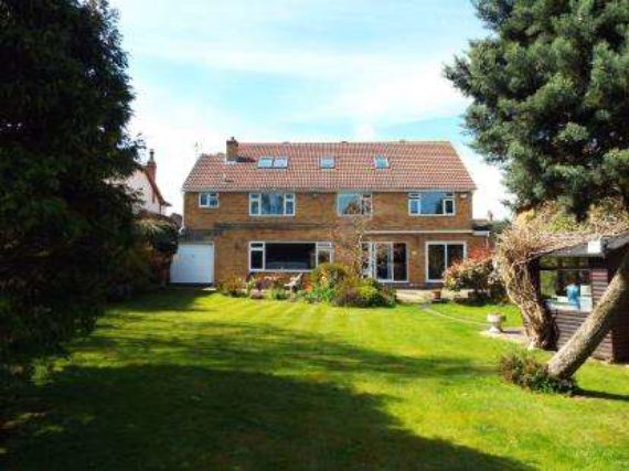 6 Bedroom Detached
